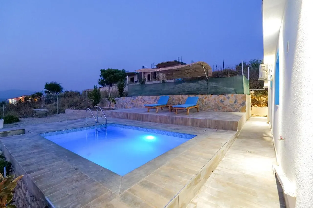 Twins Villa Saranda