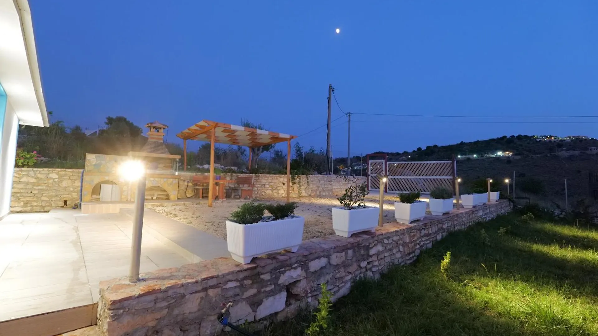 Twins Villa Saranda